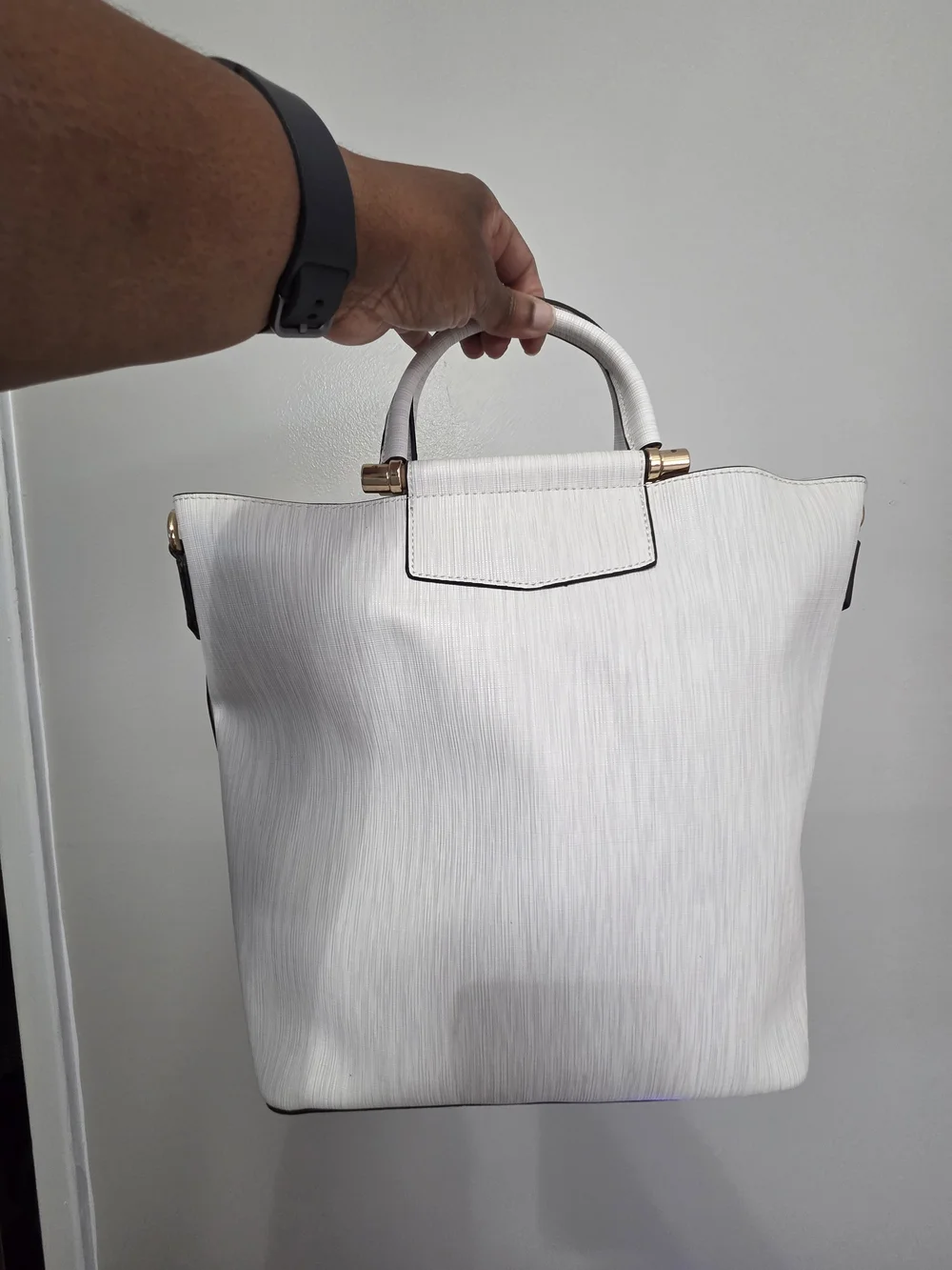 Chic Off-White Textured Satchel Tote with Gold Hardware